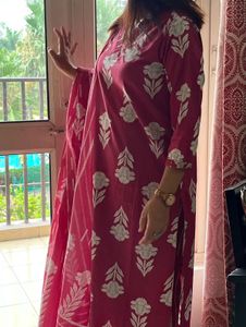 Burgundy Floral Print Kurta Set