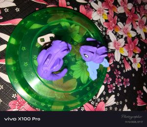 Pokemon Charmander Cable Bites