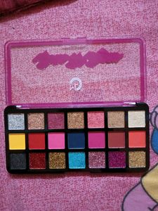 Ultra Professional Eye Shadow Palette