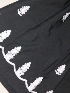 Elegant Black Embroidered Kurta