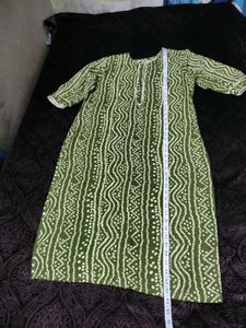 Mehandi Green Bandhani Kurti On Sale!