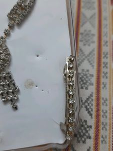 White Full Pendant Set + Freebie Gift