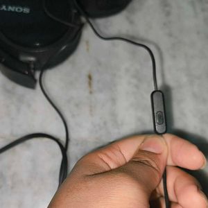 Sony Wired Headphone With Mic For Calls