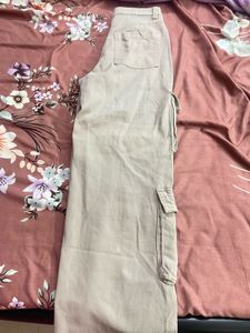 Khaki Wide Leg Cargo Pants (560 last price!)