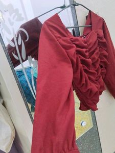Mehrun Crop Top With Long Sleeve