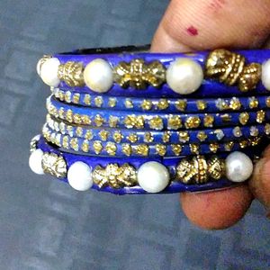 Blue &amp; Pearl Bangle Set