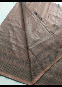 Saree With Unstitched Blouse
