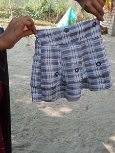 Small Baby Girl Skalt