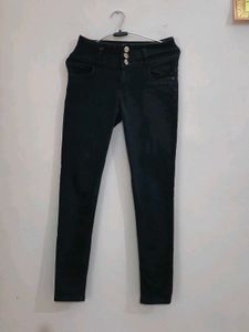Black High-Waisted Jeans