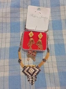 Jewellery Set With 2 Gold Plated Earring