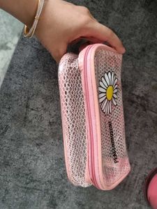 Cute Daisy Pouch