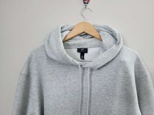 H&amp;M Solid Grey Relaxed Fit Hoodie Unisex