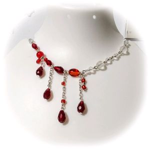 bloody teardrop necklace🍒