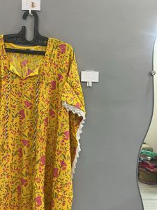 Floral Print Kaftan Kurta(S,M)