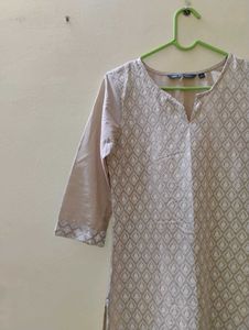 Daily Wear Avaasa Kurta