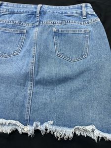 FRONT ZIP DENIM SKIRT