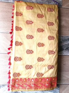 Elegant Cream & Red Mekhela Sador