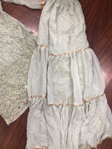 Elegant Salwar Kameez Suit With Dupatta