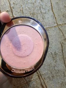 Charlotte Tilbury Cheek to Chic Blush