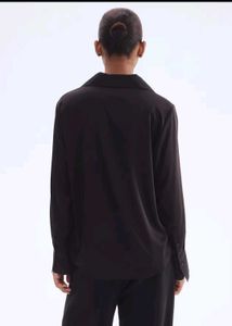 Elegant Black V-Neck Blouse