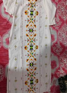 PACK OF 2 ( WHITE AND RED TOPS)