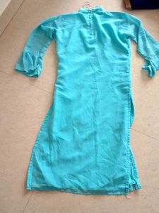 Floral Embroidered Kurta