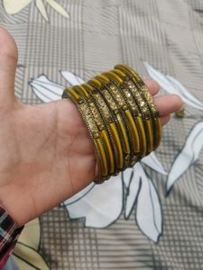 4 Design Bangles And 3 Ring 1 Pendil