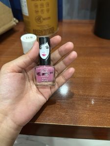 MyGlamm &amp; Elle  Nail polish