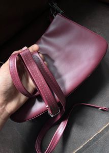Chic Burgundy Handbag