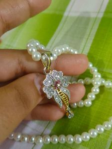 Dimond Stone Locket And Beads Chann
