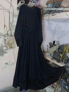 Black Nida Silk Abaya