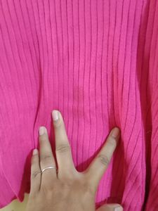 Brand H&amp;M Size M/L Bright Pink Top