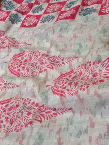 Pink &amp; Gray Checkered saree