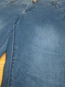3/4th Length Blue Jeans