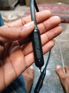 U &amp; I - Bluetooth Neckband