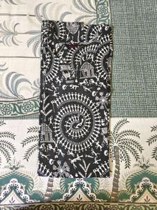 Black Kurti