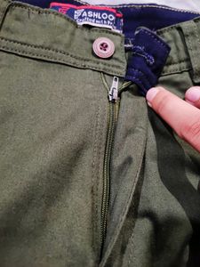 Men Olive Solid Slim Fit Trousers