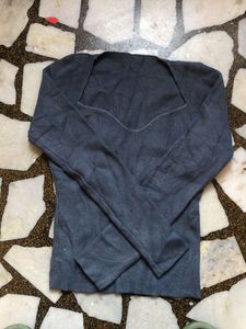 Stylish Blue Knit Top