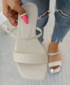 Women White Flats