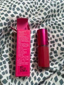 New NYKAA Lip Glaze-lip Oil -Cherry Custard