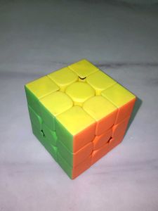 Smooth Turning 3X3 Stickerless Cube