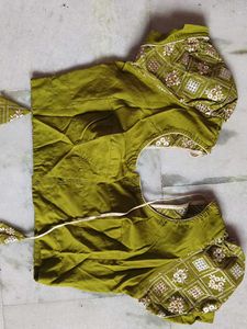 Puffed Hand Readymade Blouse
