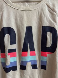 GAP sweatshirt