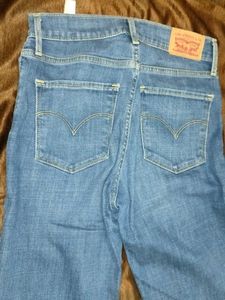 Levi&#39;s High Rise Denim