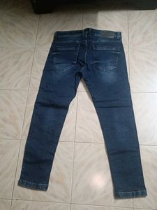 Stylish Distressed Denim Jeans
