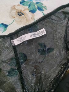 Victoria&#39;s Black Seamless Thong