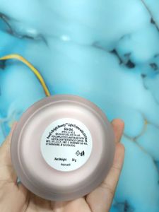 Pond&#39;s Bright Beauty Creme