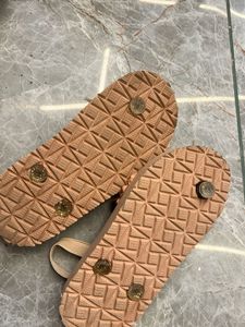 Kid Girl Slippers/ Sandals