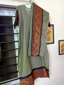 Women's Pattu Kurti