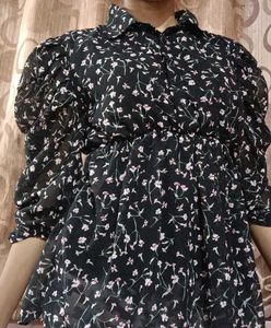 Black Floral Print Chiffon Top with Puff Sleeves